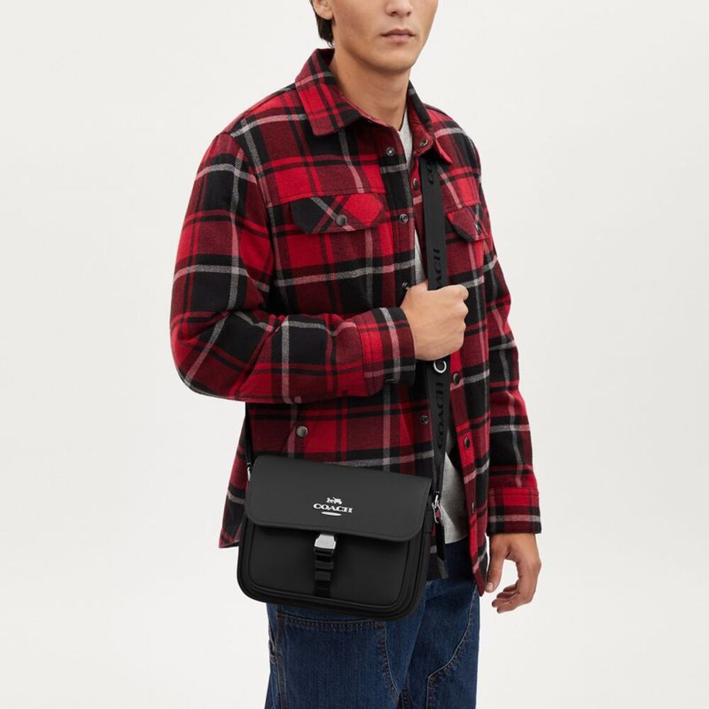 NWT Coach Outlet Pace Messenger Bag - Picture 5 of 6
